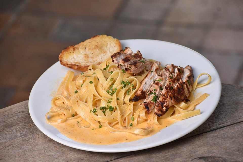 PASTA ALFREDO SIN PICANTE